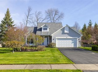 337 Sunny Mill Ln, Rochester, NY 14626