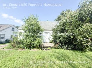 1569 W Market St, Akron, OH 44313