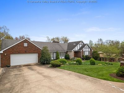 5 High Meadow Dr, Charleston, WV, 25311