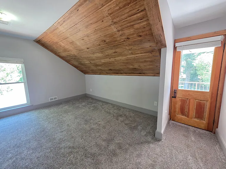 920 2nd Ave S #922 — Photo 8