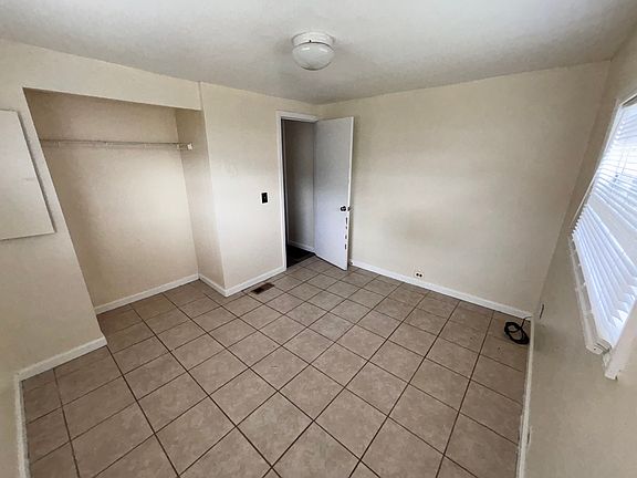 3rd image of 5870 SW 63rd Place Rd