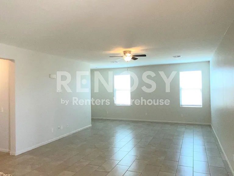 734 W Nova Pl — Photo 7