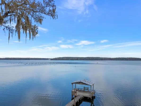 1990 Lake Point Ln, Tallahassee, FL 32310