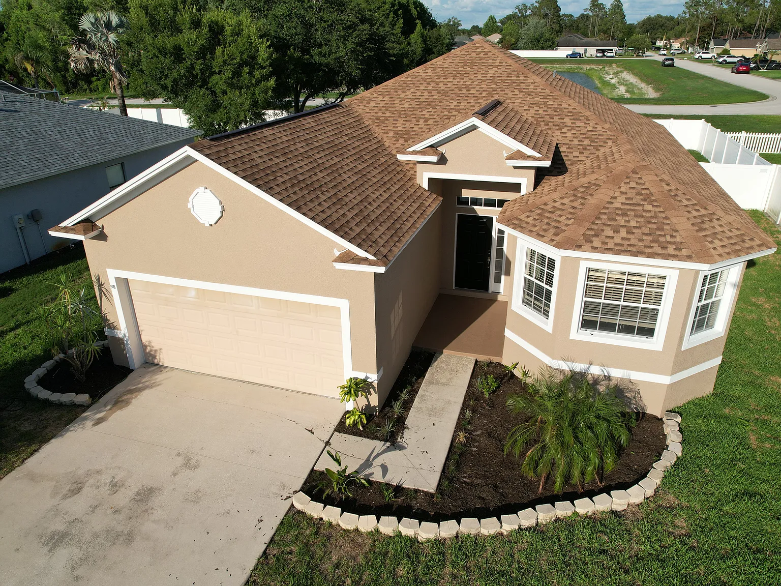 3 bed, 1465 sqft, $2,300 — Photo 2