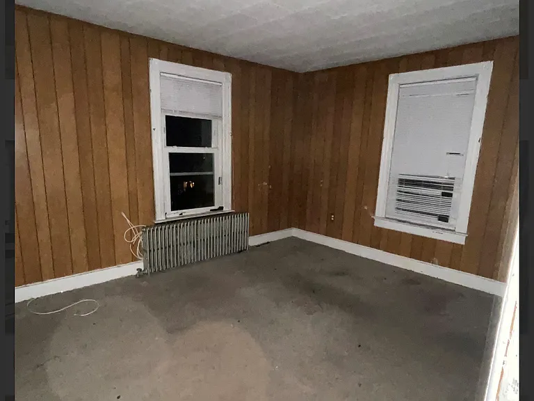 16 Prairie Ave #3 — Photo 2