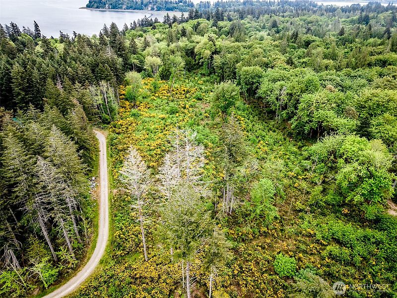 4th image of 4 Lot 9th Street SW