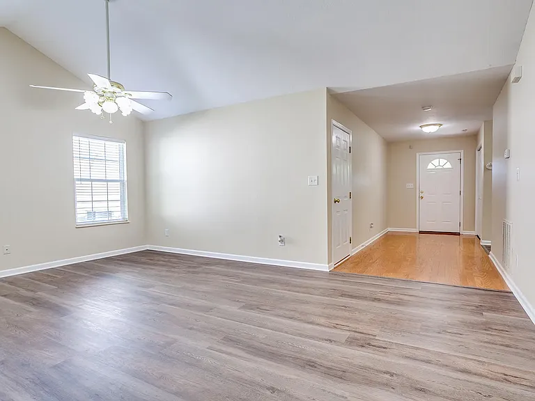 947 Spring Park Rd — Photo 5