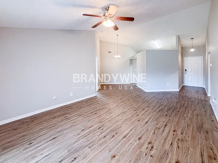 1721 Brandon Trace Ave — Photo 4
