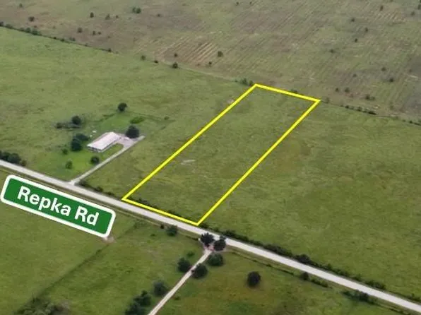 Repka Rd, Hempstead, TX 77445