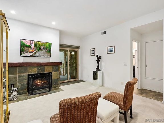 3rd image of 956 Lupine Hills Dr Unit 49