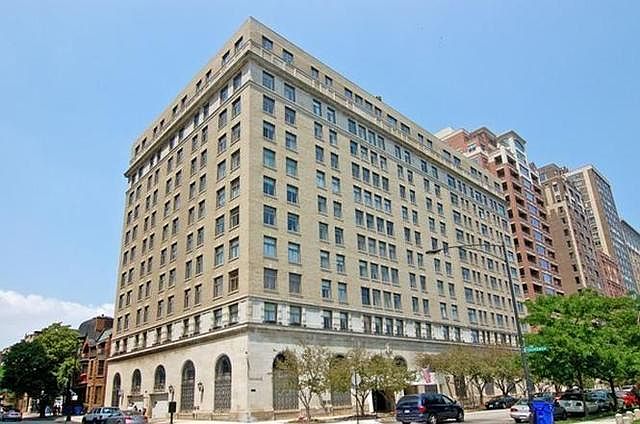 1st image of 2100 N Lincoln Park W #4BS