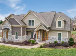 7708 Heron Dr, Ooltewah, TN 37363