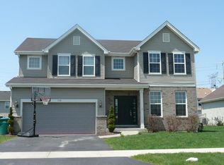 724 N Misty Ridge Dr, Romeoville, IL 60446