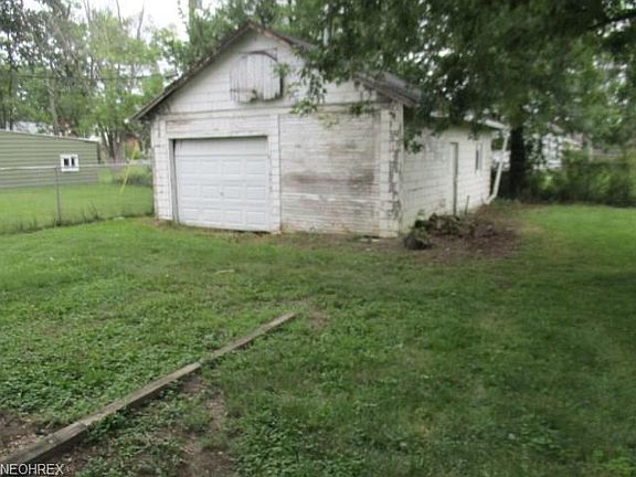 2nd image of 340 Bon Air Ave