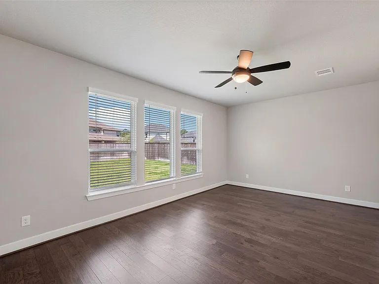 103 E Christine Manor Dr — Photo 13