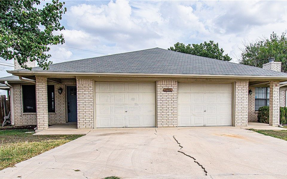 1st image of 3002 Honeysuckle Cir