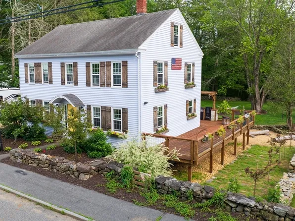 34 Ruggles Hill Rd, Hardwick, MA 01037