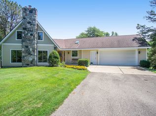 8660 160th Ave, West Olive, MI 49460