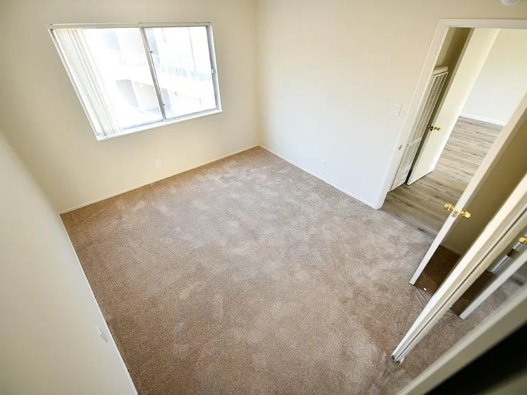 262 Vernon St — Photo 25