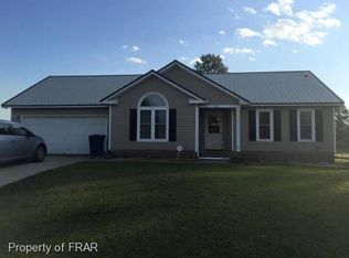 60 Tradewind Dr, Spring Lake, NC 28390