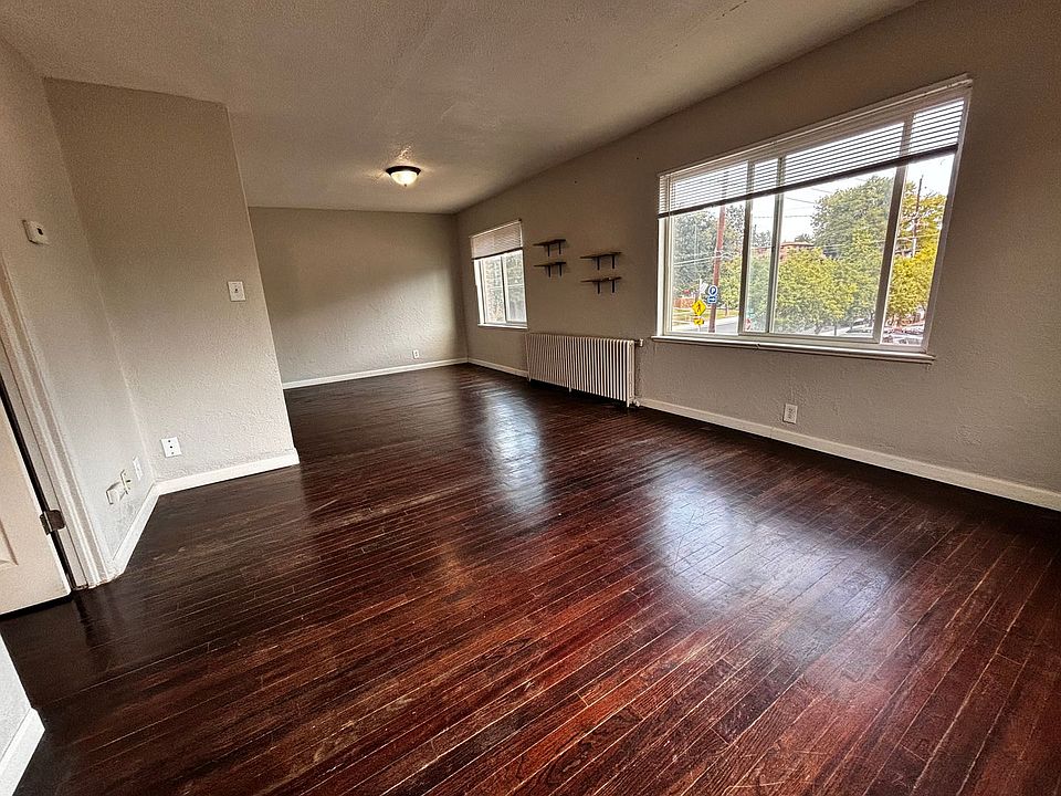 1st image of 3401 S Lincoln St #0