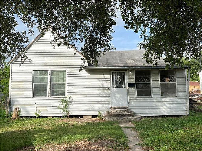 2nd image of 3145 Huisache St