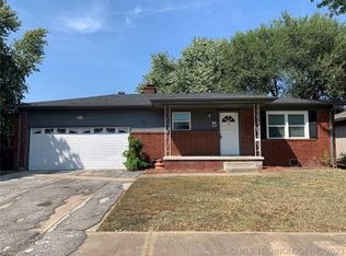 109 W 8th St, Owasso, OK 74055