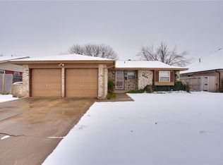 4864 Bismarc Dr, Del City, OK 73115