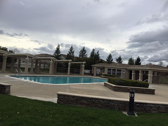 5th image of 7415 Ironwood Ct
