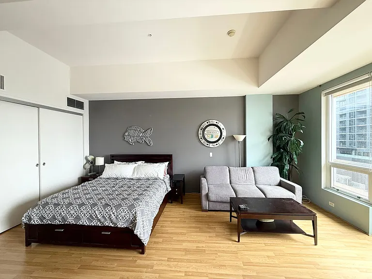 350 W Ash St #806 — Photo 5