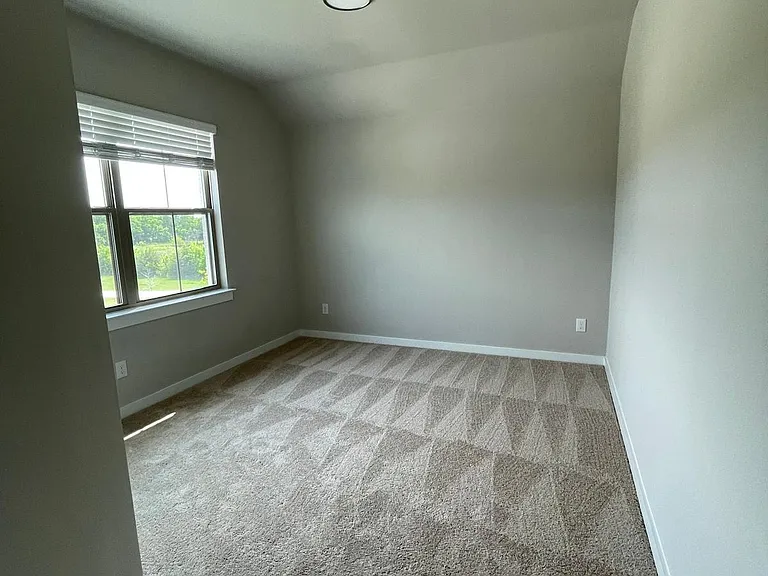 1101 Mahogany Dr — Photo 64