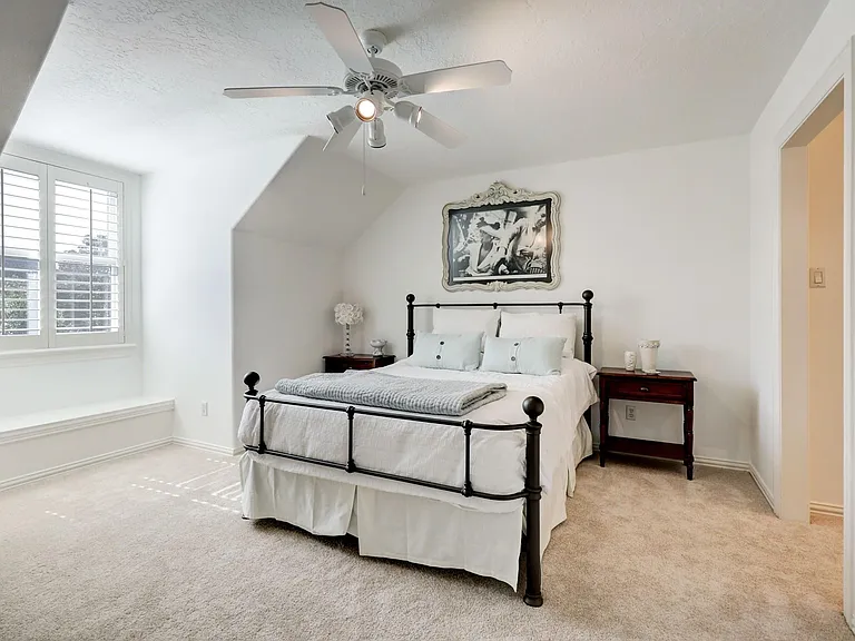 1631 Lakeshore Way — Photo 43