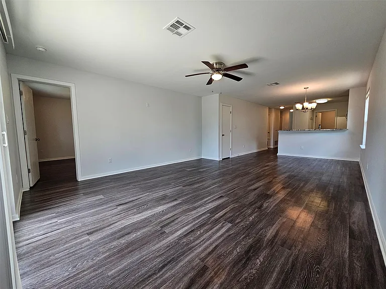 16721 Hamilton Point Cir — Photo 13