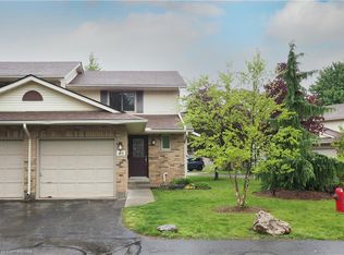 375 Kingscourt Dr #46, Waterloo, ON N2K3N7