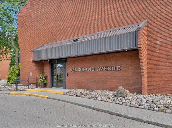 955 Grand Ave W #109, Chatham Kent, ON N7L 4Z6
