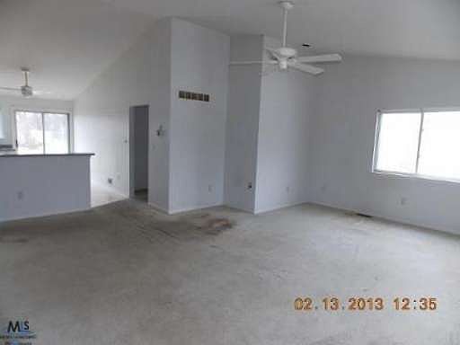2nd image of 18362 Blue Island Ct