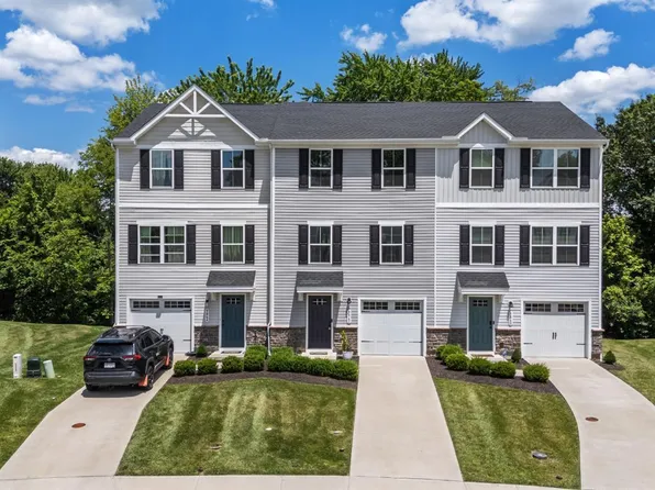 9862 Dunlap Dr, Cincinnati, OH 45251