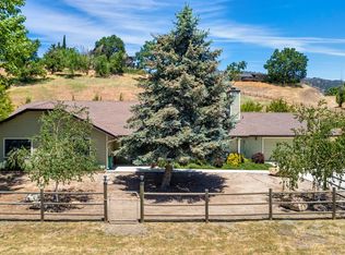 24140 Deertrail Dr, Tehachapi, CA 93561