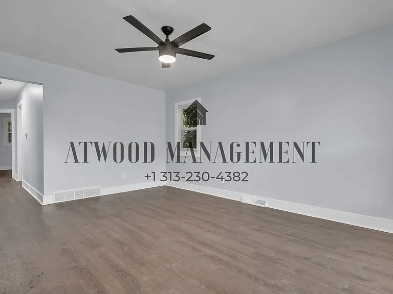 7677 Westwood St — Photo 3