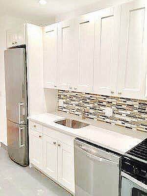 1st image of 1711 Lexington Ave #5