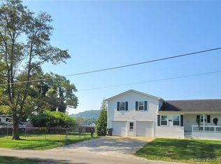 7526 E Riverside Dr, Madison, IN 47250