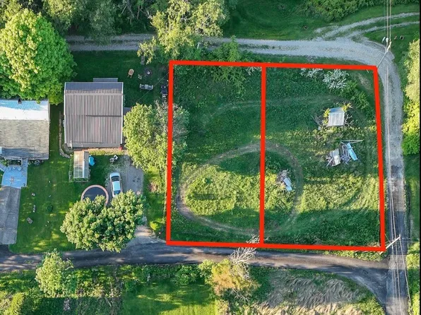 W Walnut St, Barnesville, OH 43713