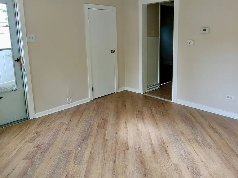 445 Coral Ave — Photo 3