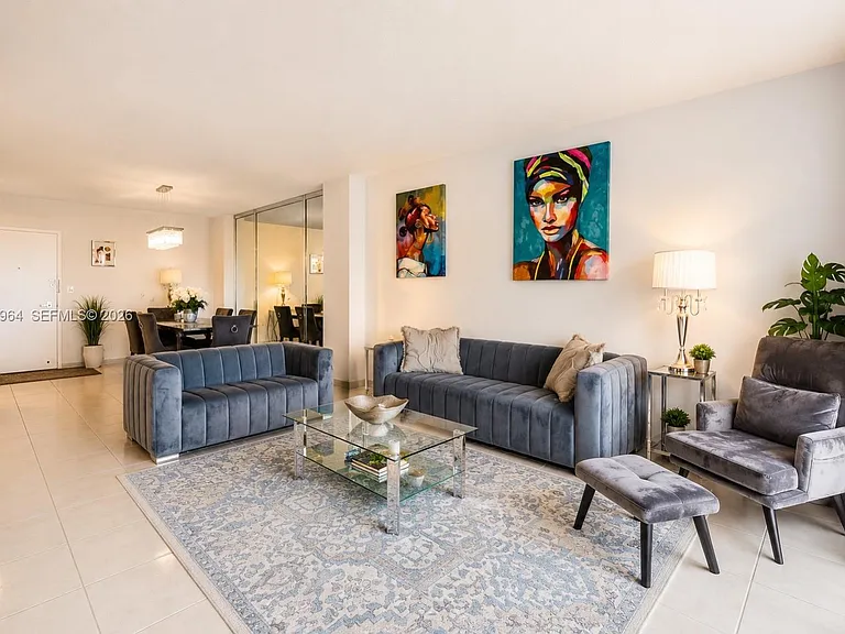 300 Bayview Dr #807 — Photo 8