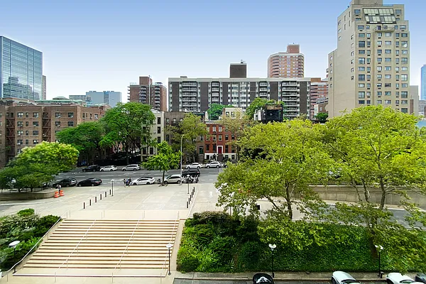 Rented by Compass | media 14