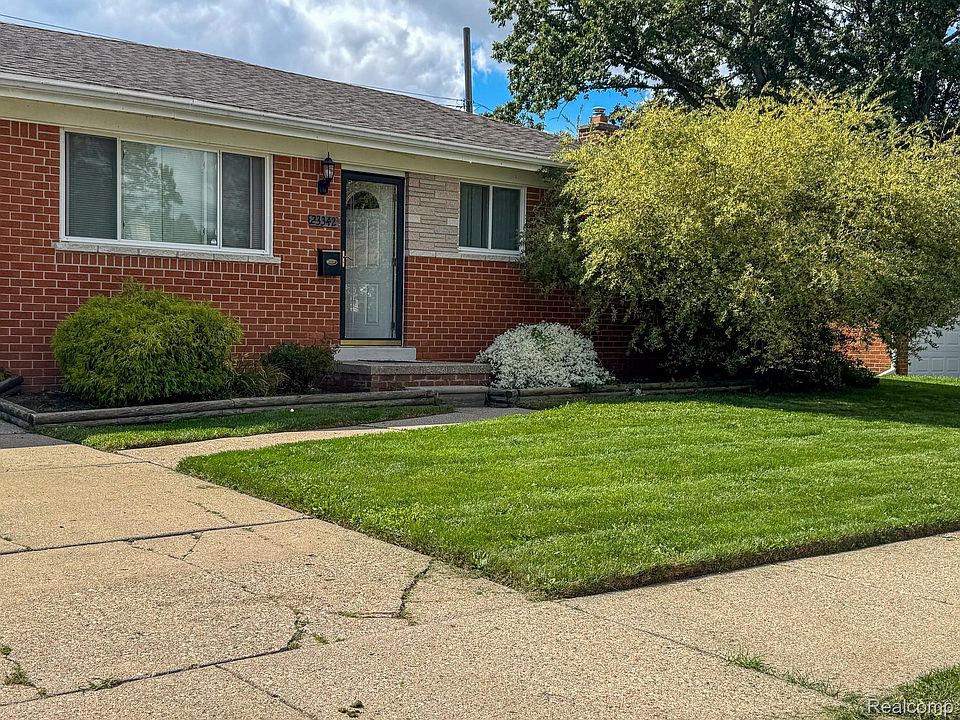 23342 Shoreview St, photo 3