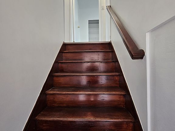 5th image of 2727 E 26th St #2