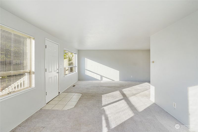 2nd image of 2852 SW Genesee Street