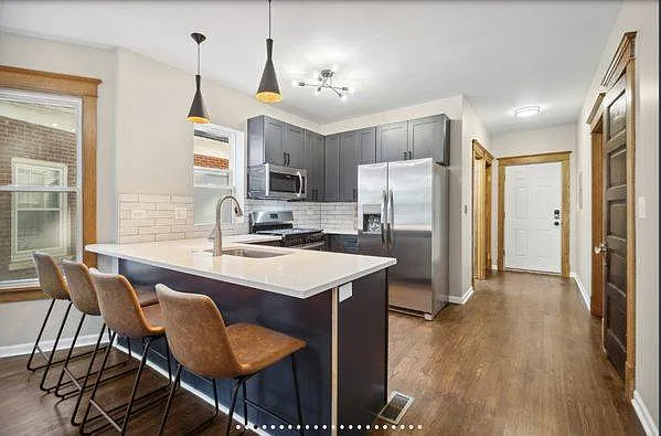 2146 Asbury Ave — Photo 5