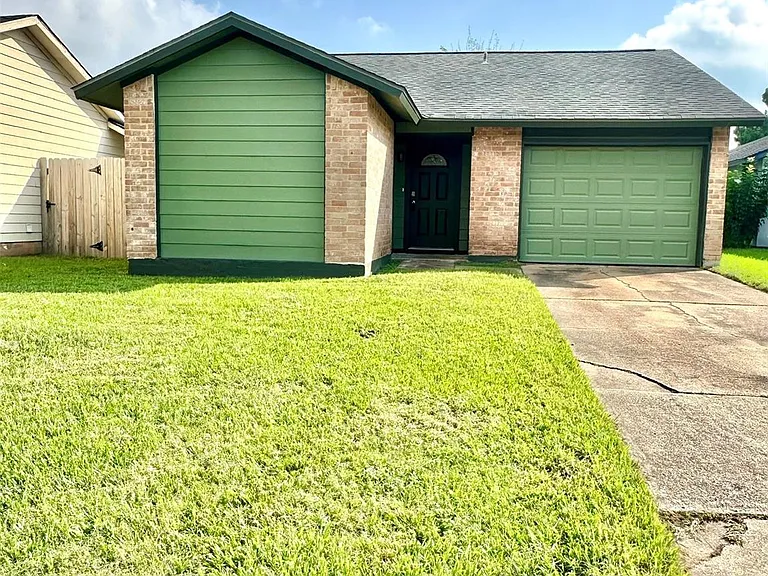 17712 Northhagen Dr — Photo 1
